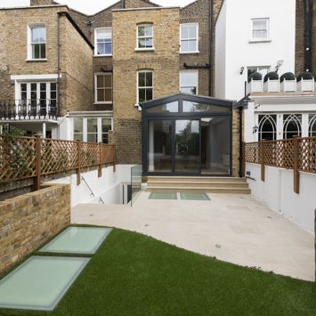Alma Terrace, W8